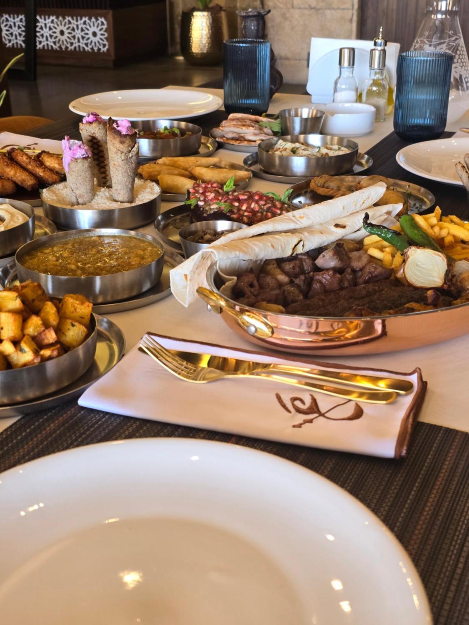 Maximus Hotel Byblos エクステリア 写真